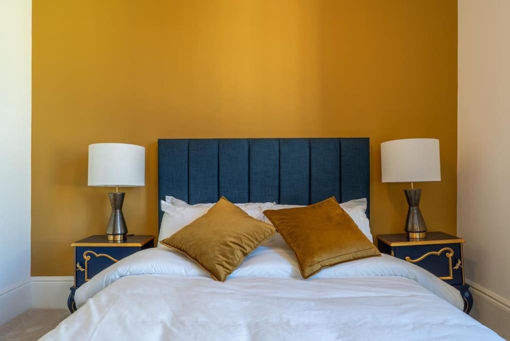 Stylish Beachfront Apartment, Sweeping Ocean Views And Luxury Touches Herne Bay Exterior foto