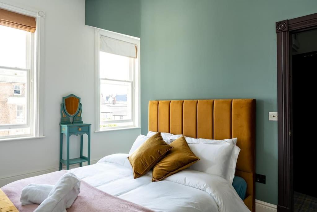 Stylish Beachfront Apartment, Sweeping Ocean Views And Luxury Touches Herne Bay Exterior foto